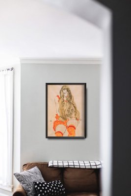 Poster Retro-Wohnzimmer Sitzendes Mädchen mit dem Haar Egon Schiele fallen
