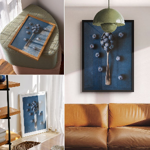 Kunstdruck-Poster „Ein Löffel voll Blaubeeren“
