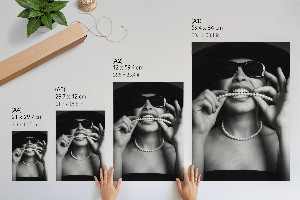 Retro plagát Očarujúca žena