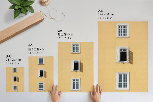 Wandposter mit Motiv einer gelben Fassade
