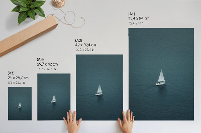 Wand poster Ein Segelboot auf dem Wasser