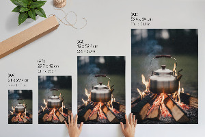 Wandposter mit Motiv eines Kessels über dem Feuer