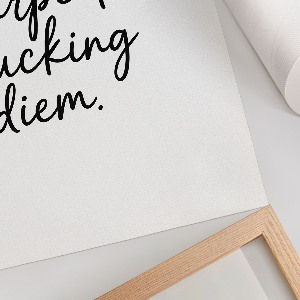 Poster Kunstdruck mit dem Schriftzug „Nutze den Tag“