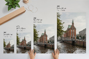 Wand poster Die Stadt und der Fluss