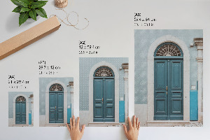 Retro-Poster mit blauem Türmotiv