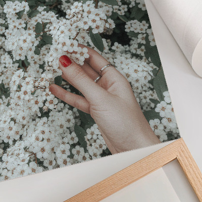 Poster auf leinwand Blumen in der Hand