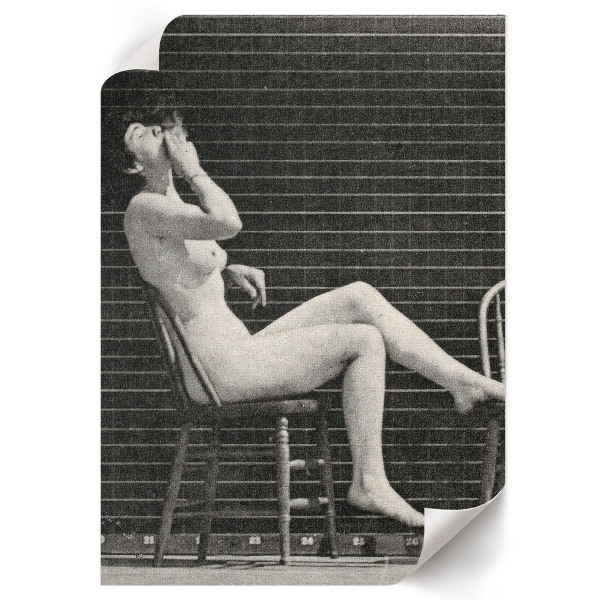 Wandposter mit einer sitzenden, nackten Frau