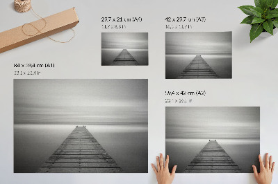 Poster mit minimalistischer Darstellung eines Piers
